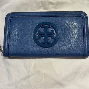 Tory Burch zip continental clutch wallet NWOT